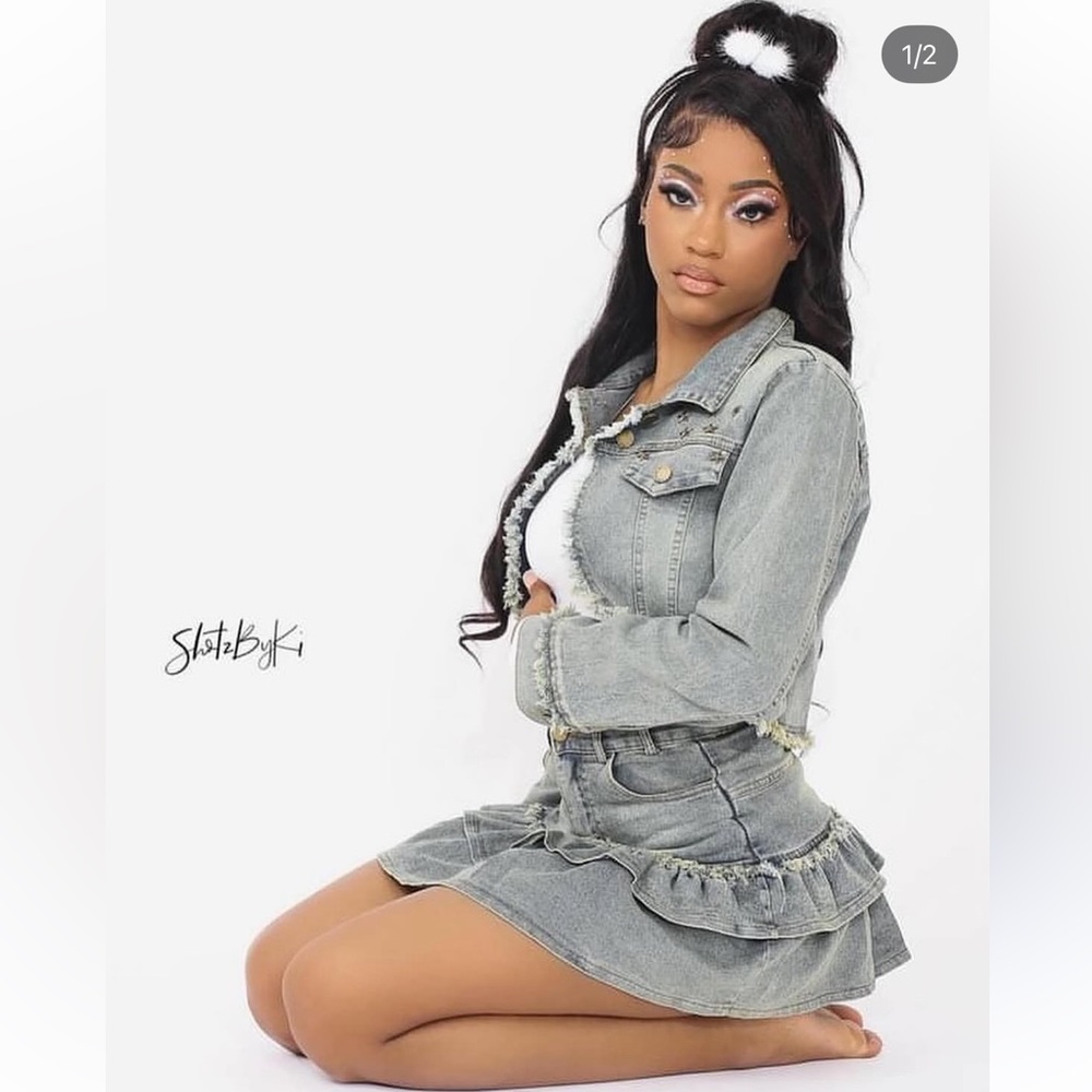 Stylish Gray Denim Jacket and Skirt Set